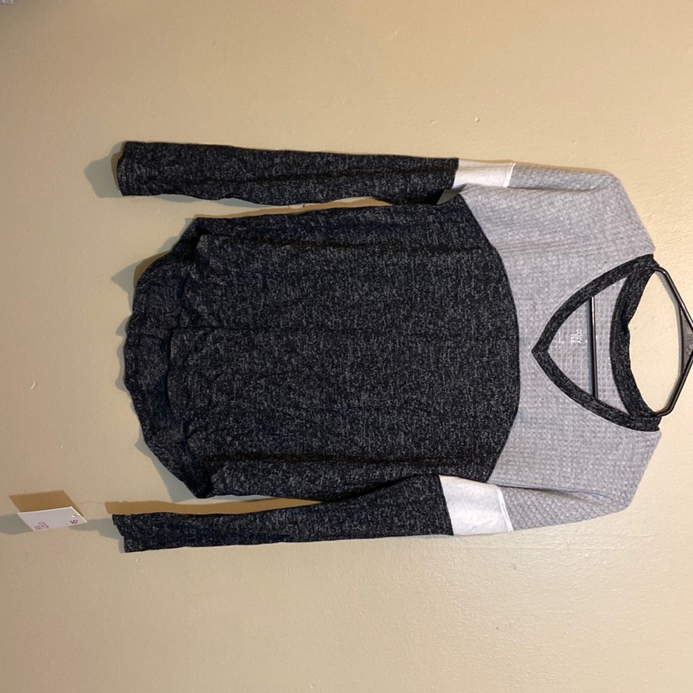 Brand new, never worn, tags still attached, Cozy Tee. Sold in Kohl’s. Brand SO.